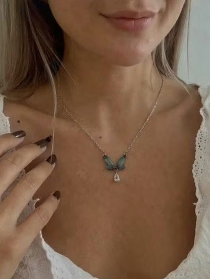 Aurora Sapphire Wings Pendant