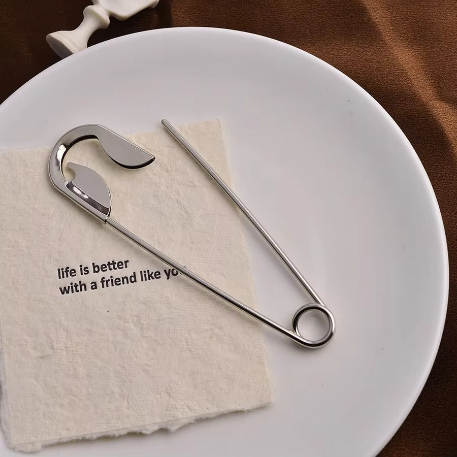 Giant Safety Pin Clip